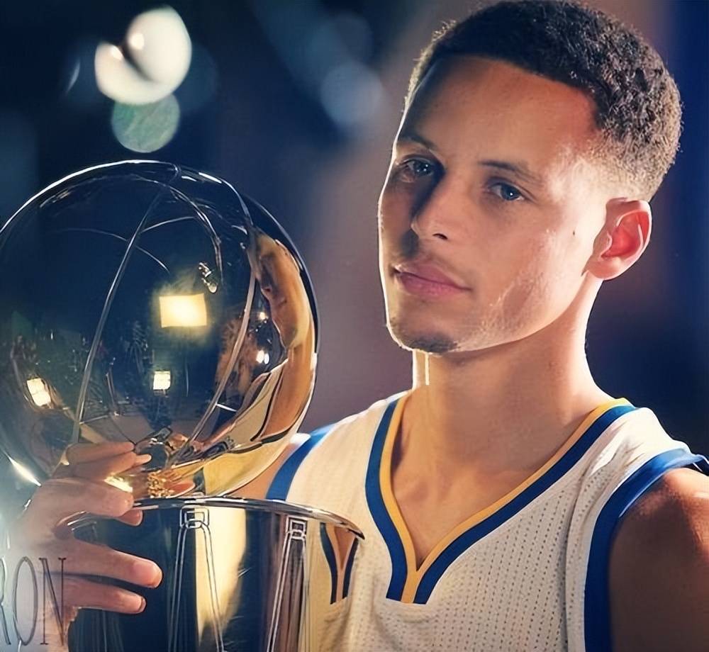 莱切的中卫 莱切的中卫